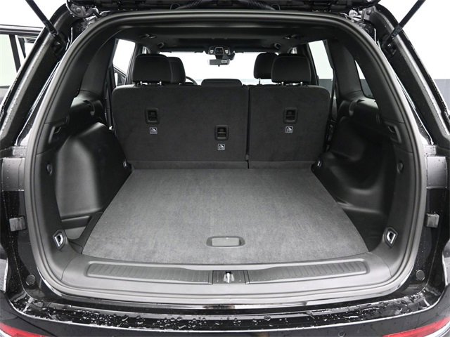 New 2025 Jeep Grand Cherokee Laredo image 18