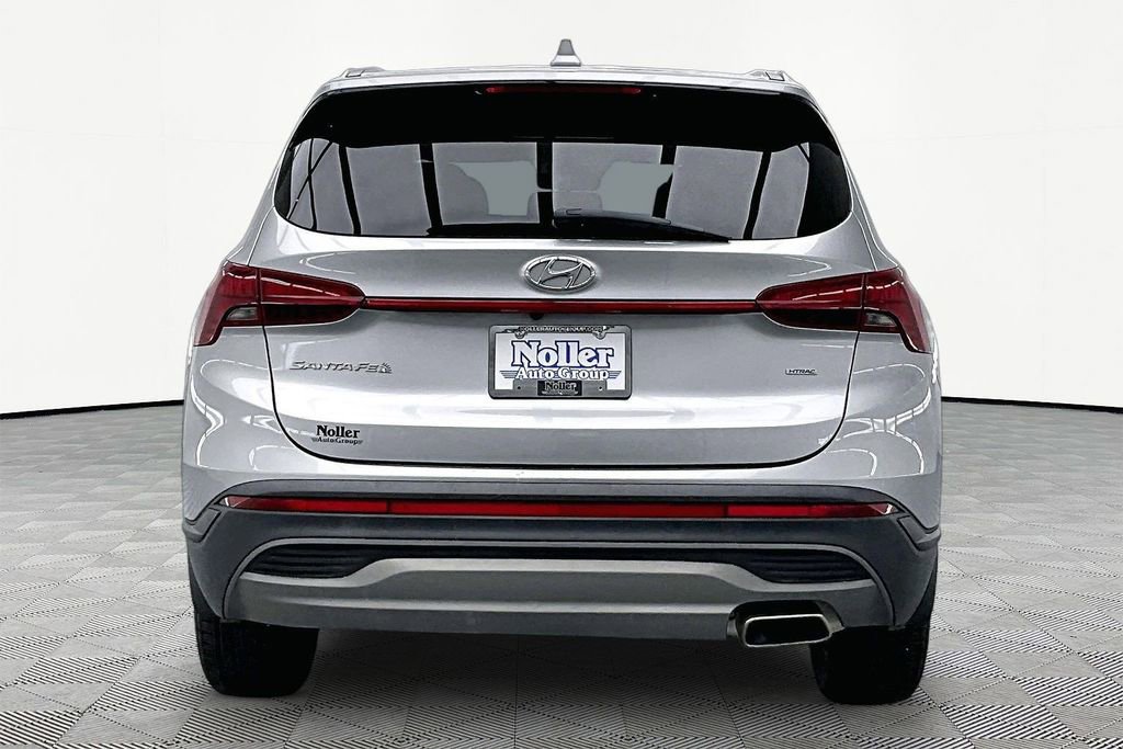Used 2023 Hyundai Santa Fe SE w/ Cargo Package image 4