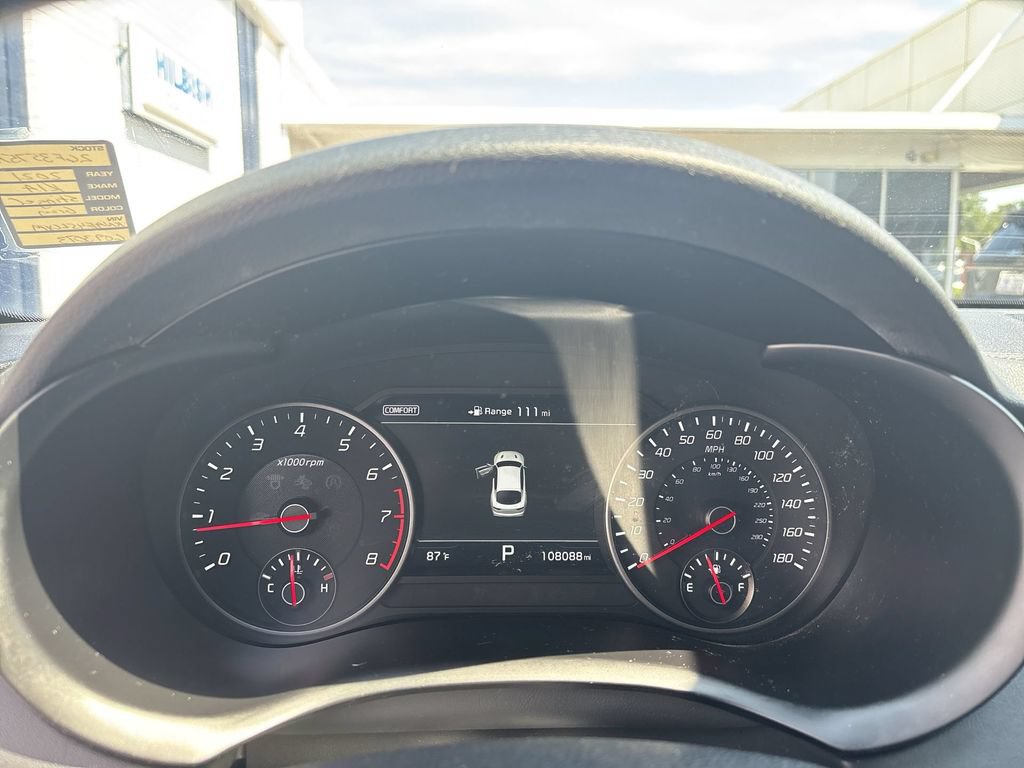 Used 2021 Kia Stinger GT1 AWD/4WD image 10