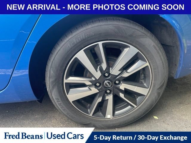 Used 2024 Nissan Versa SV FWD image 13