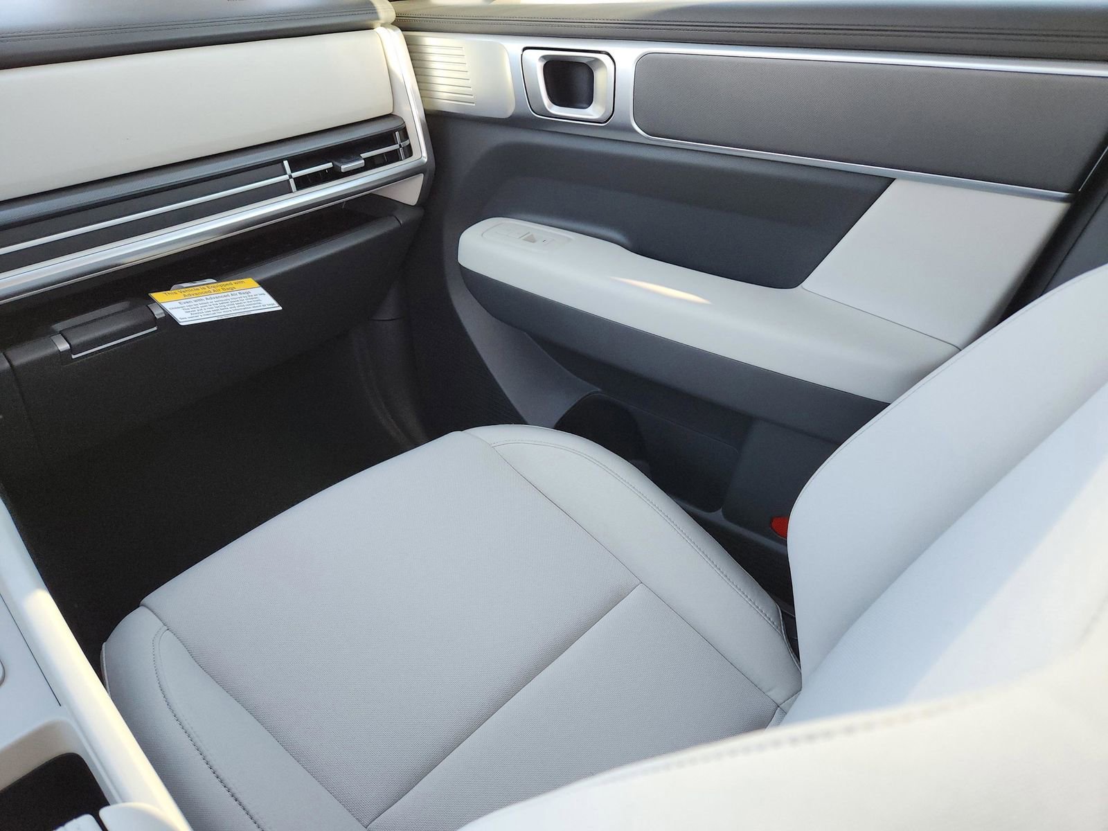 New 2026 Hyundai Santa Fe SE image 16