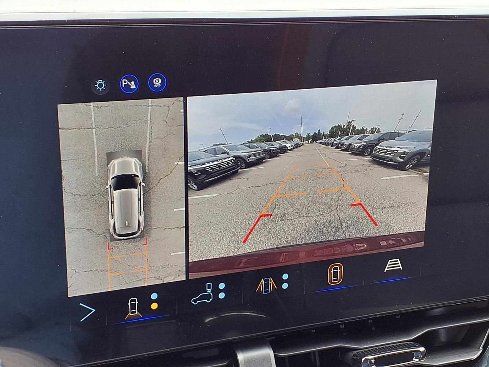 New 2027 Chevrolet Equinox RS w/ Safety and Technology Package AWD/4WD image 19