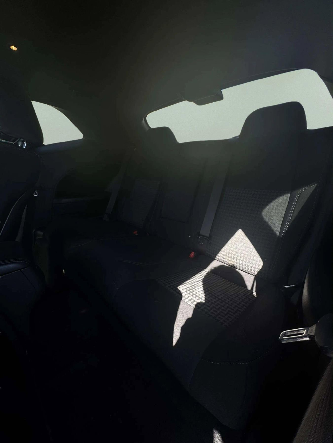 Used 2019 Dodge Challenger SXT image 10