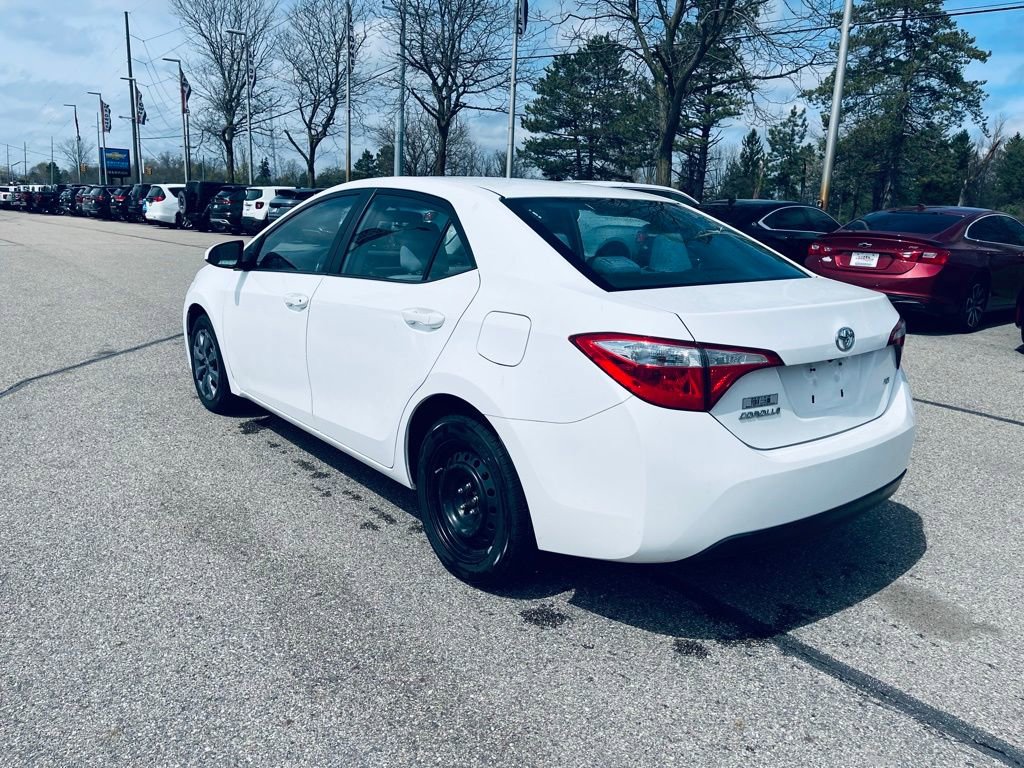 Used 2016 Toyota Corolla LE image 3