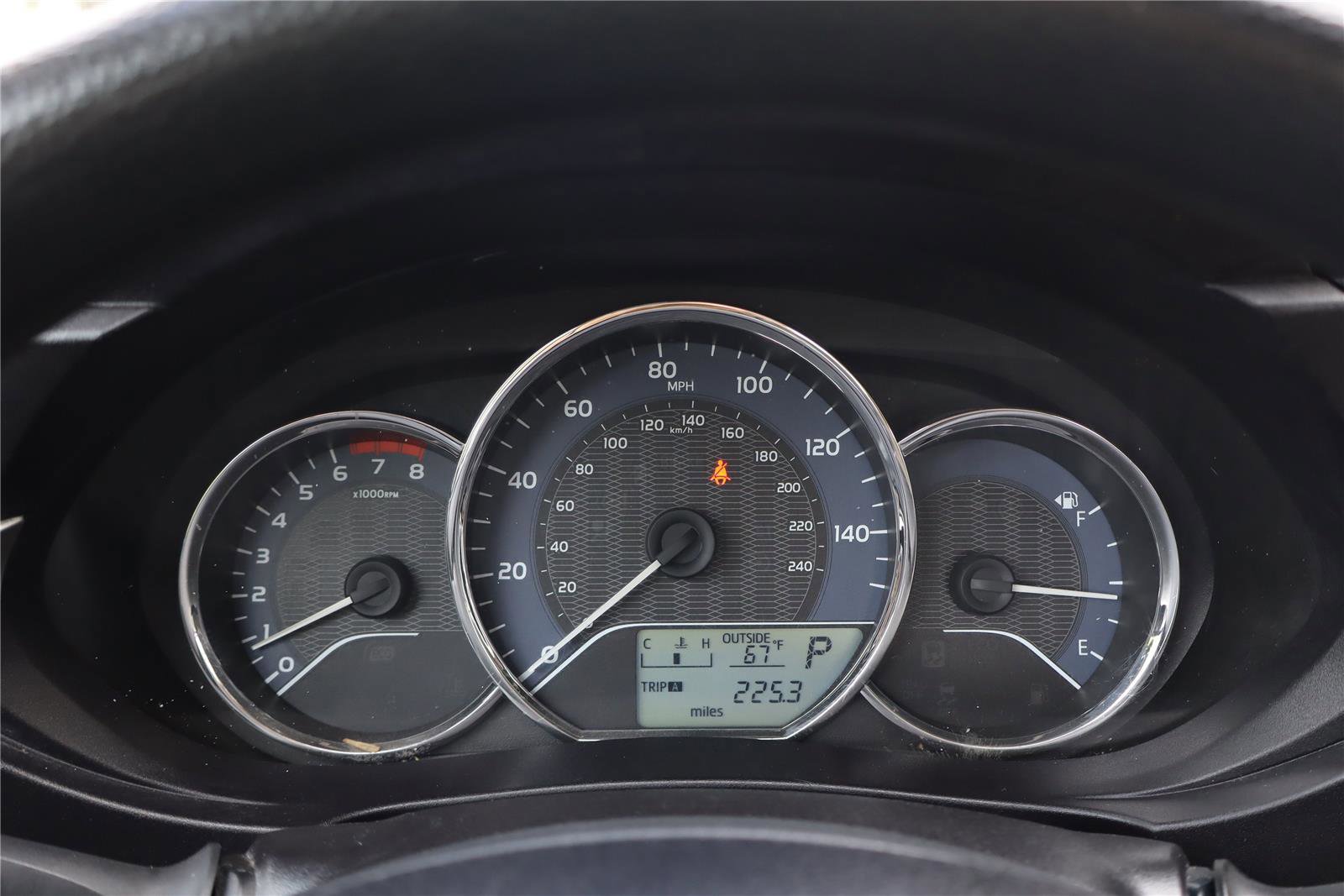 Used 2014 Toyota Corolla LE FWD image 15