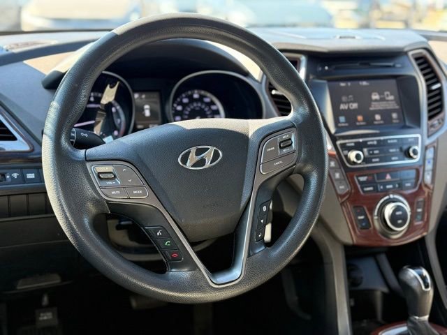 Used 2018 Hyundai Santa Fe SE image 19