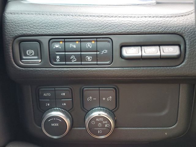 Used 2022 GMC Yukon XL Denali image 29