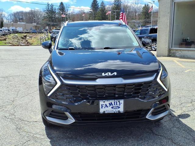 Used 2024 Kia Sportage EX image 2