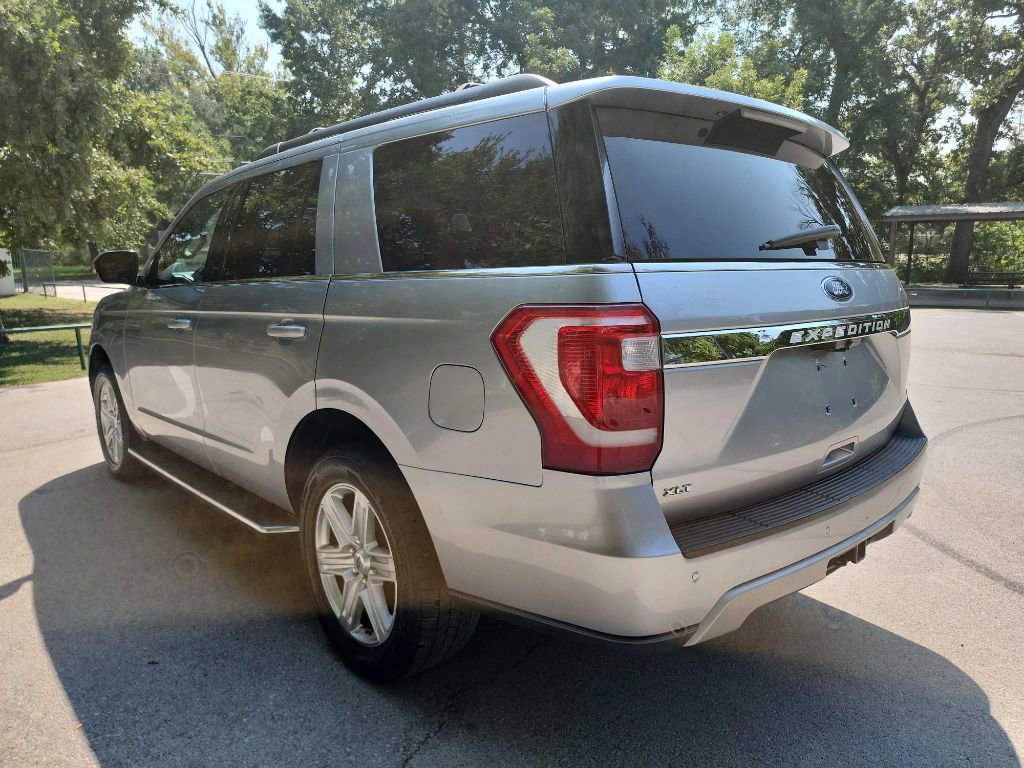 Used 2020 Ford Expedition XLT w/ Equipment Group 202A image 6