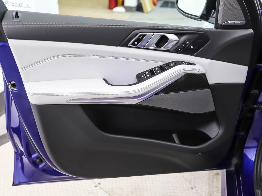 Certified 2026 BMW X5 M60i image 9