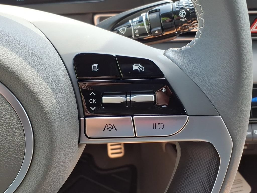 New 2026 Hyundai Elantra Sport FWD image 20