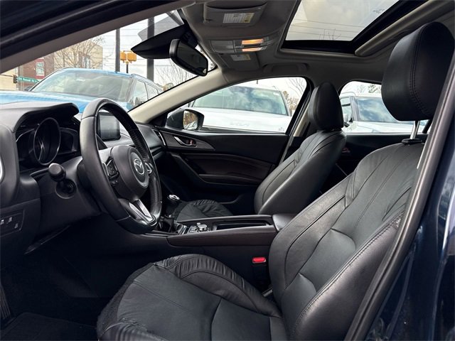 Used 2018 MAZDA MAZDA3 Grand Touring w/ Premium Equipment Package image 11