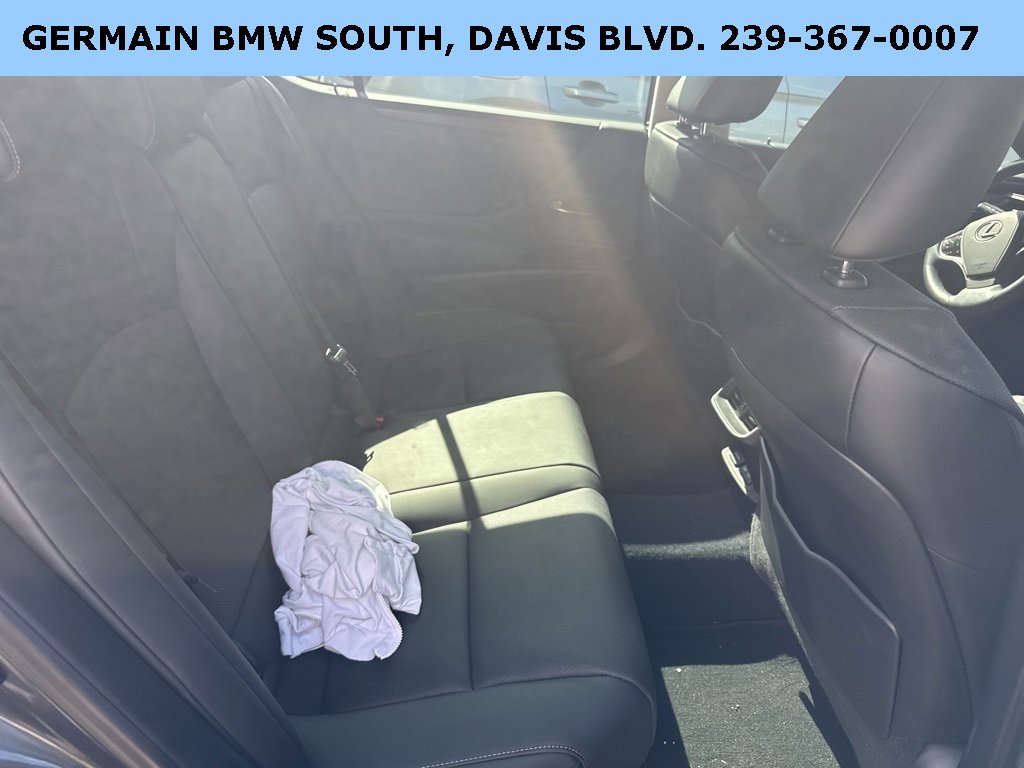 Used 2022 Lexus ES 350 w/ Premium Package image 27