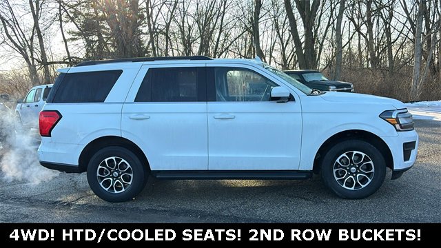 Used 2024 Ford Expedition XLT image 24