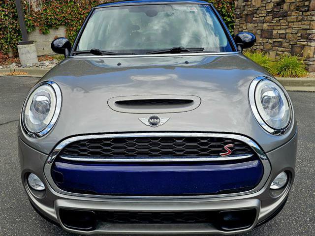 Used 2017 MINI Cooper S FWD image 2