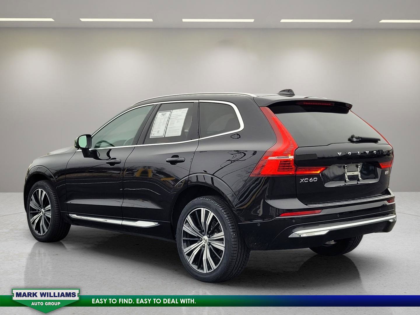 Used 2022 Volvo XC60 B5 Inscription w/ Advanced Package image 6