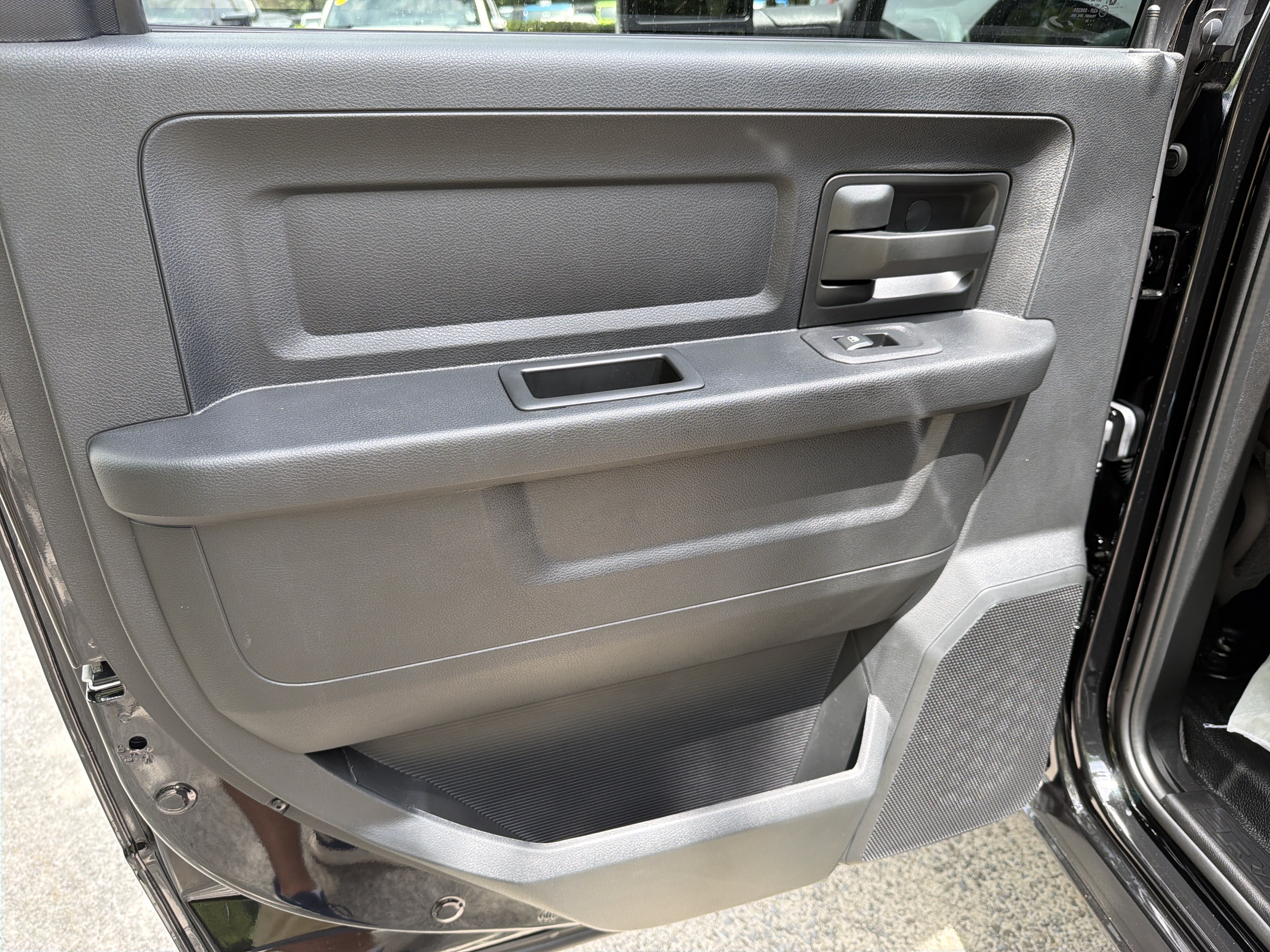 New 2026 RAM 3500 Tradesman AWD/4WD image 19