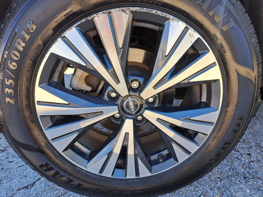 Used 2022 Nissan Rogue SV w/ SV Premium Package image 26