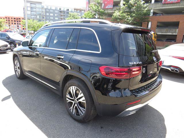Certified 2024 Mercedes-Benz GLB 250 4MATIC image 2
