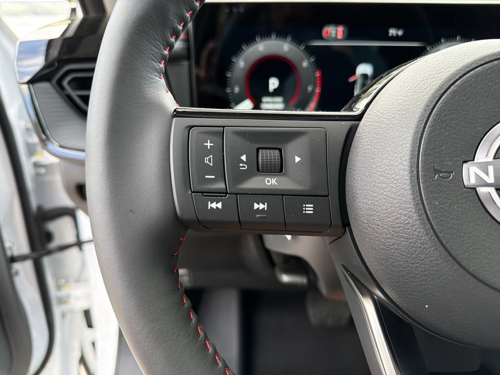 New 2026 Nissan Kicks SR w/ SR Premium Package FWD image 21