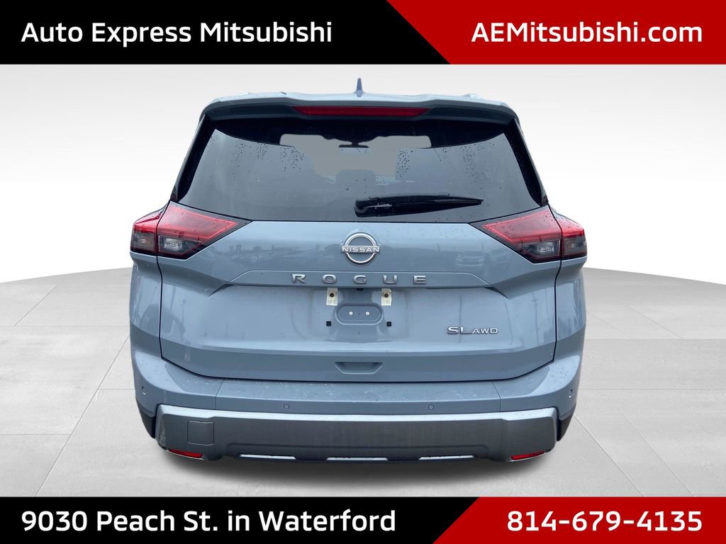 Used 2024 Nissan Rogue SL image 6