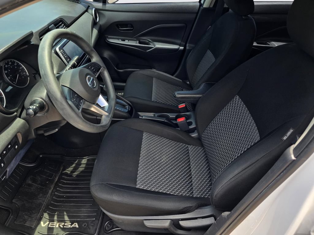 Used 2021 Nissan Versa S FWD image 26