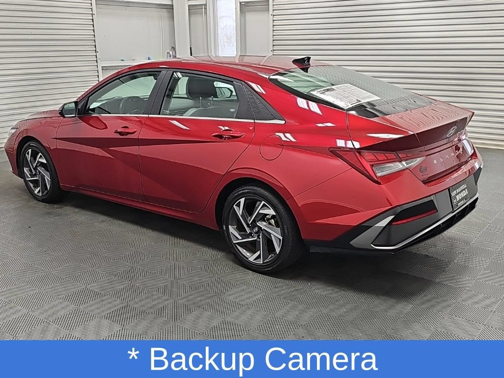 Used 2025 Hyundai Elantra Limited FWD image 7