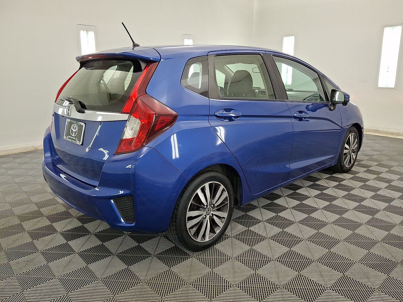 Used 2016 Honda Fit EX image 15