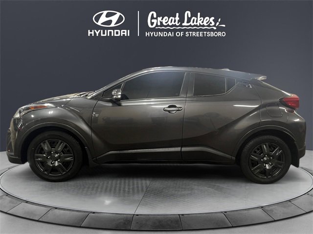 Used 2019 Toyota C-HR LE image 2