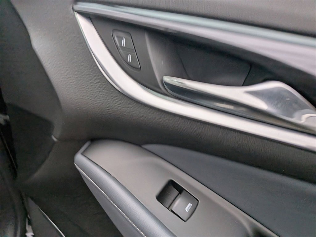 Used 2024 Buick Enclave Premium image 30