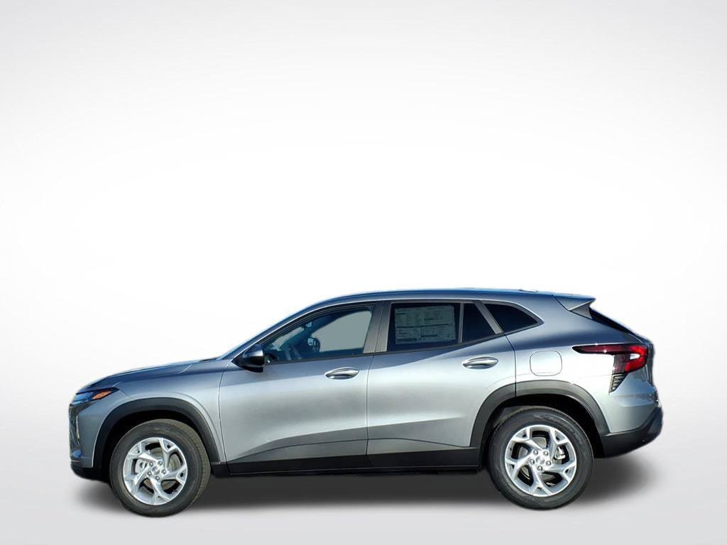 New 2026 Chevrolet Trax LS w/ LS Convenience Package FWD image 8