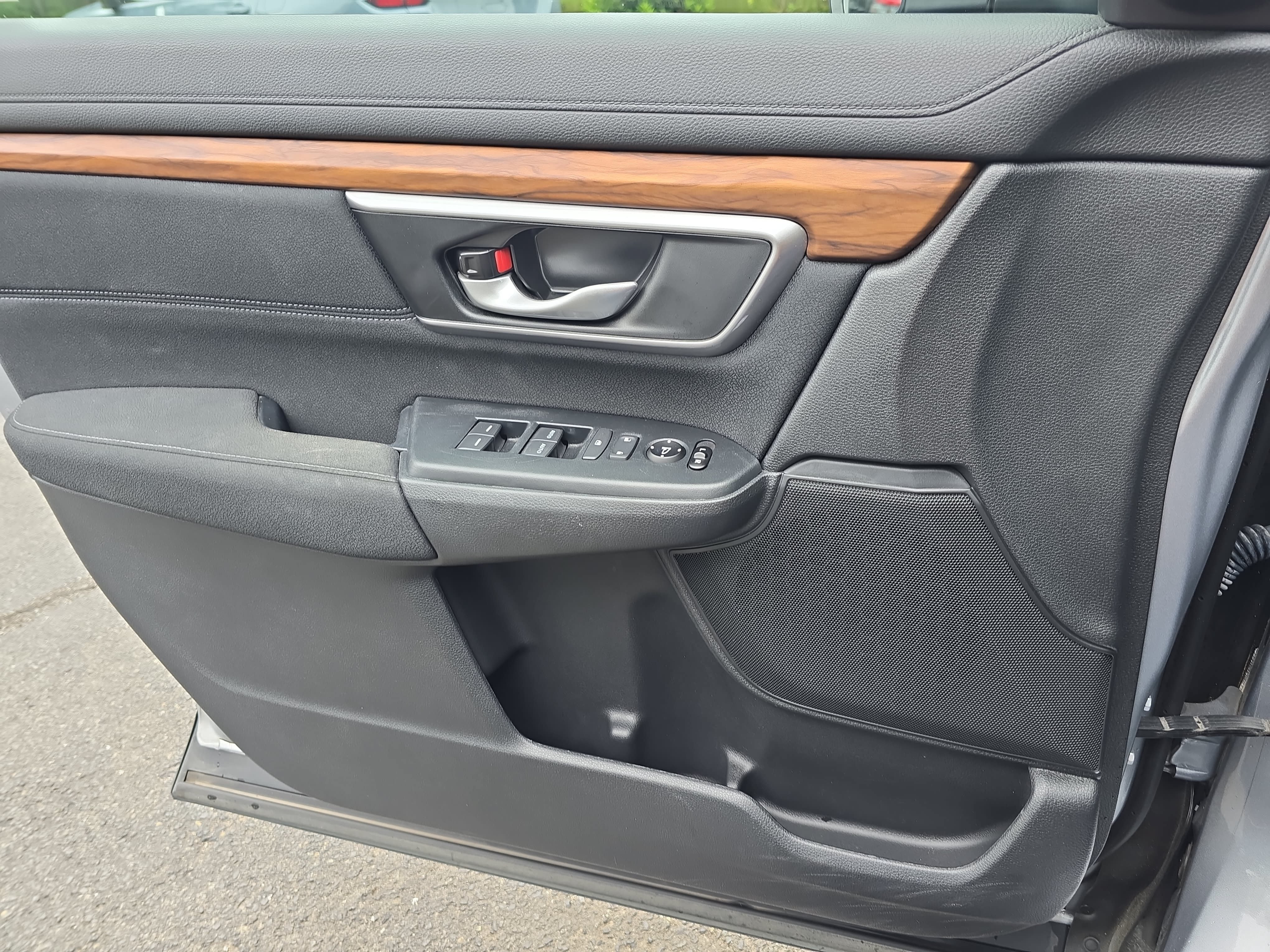 Used 2020 Honda CR-V EX image 26
