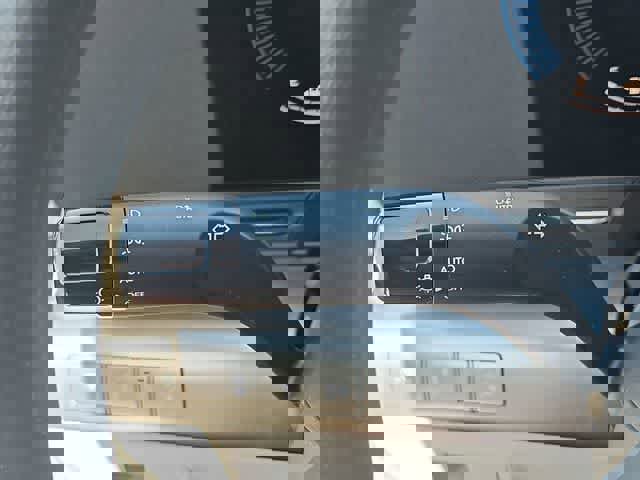 Certified 2025 Hyundai Kona SE image 25