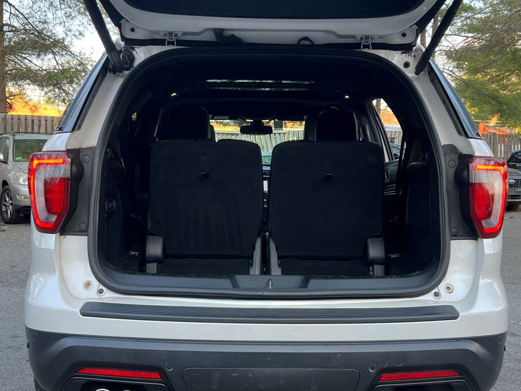 Used 2019 Ford Explorer Sport w/ Ford Safe & Smart Package image 19