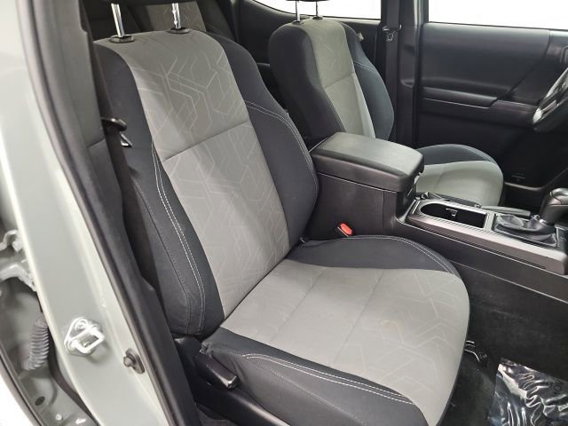 Used 2023 Toyota Tacoma TRD Off-Road image 35