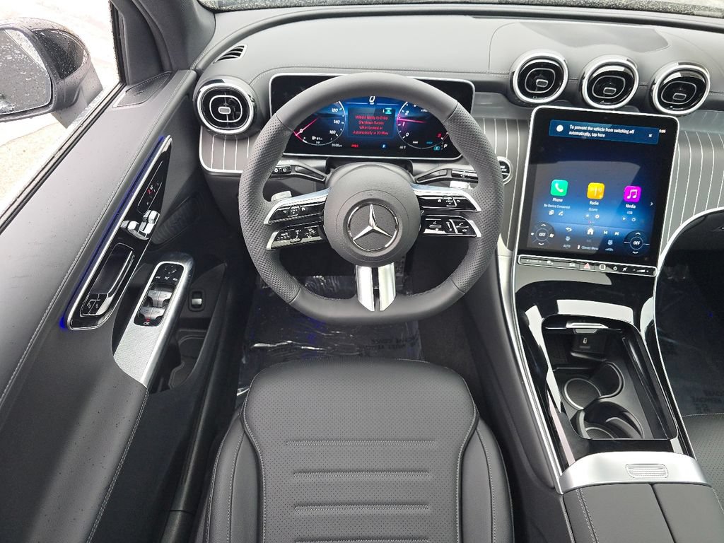 Used 2026 Mercedes-Benz GLC 300 4MATIC image 24