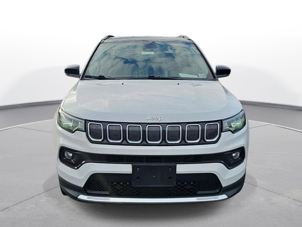 Used 2022 Jeep Compass Limited image 2