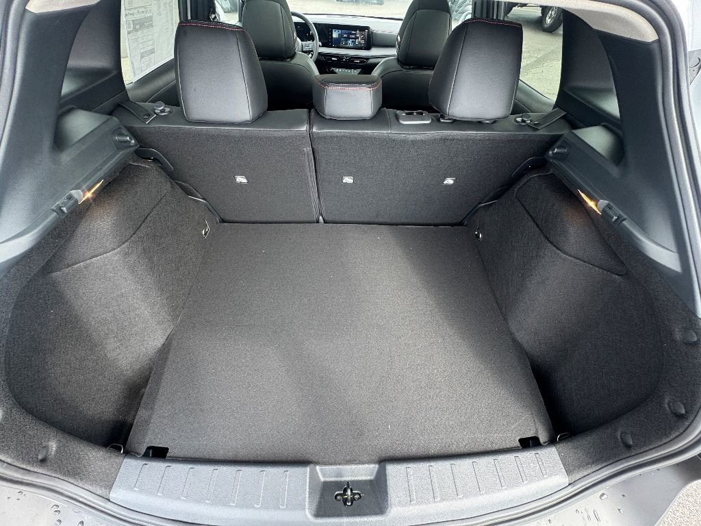 New 2025 Nissan Kicks SR w/ SR Premium Package image 13