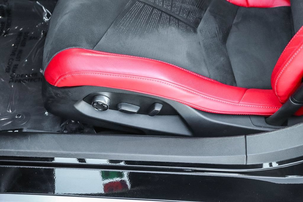 Used 2020 Chevrolet Corvette Stingray Preferred Cpe w/ 2LT Preferred Equipment Group RWD image 23