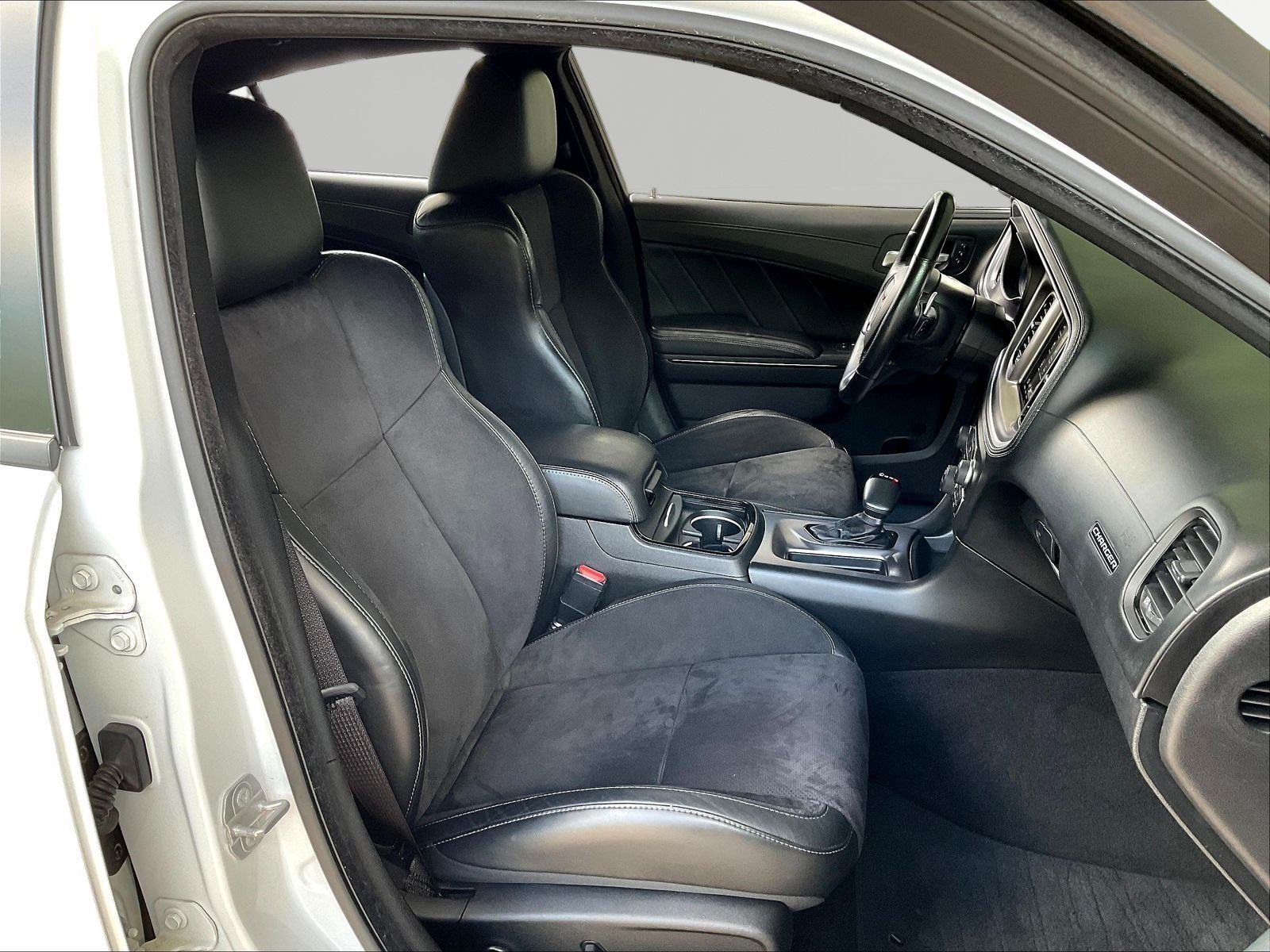 Used 2021 Dodge Charger R/T w/ Plus Group RWD image 29