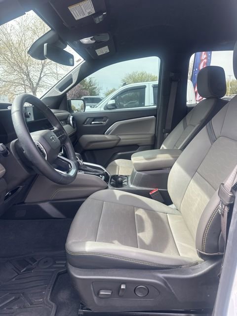 Used 2025 Chevrolet Colorado ZR2 w/ Technology Package image 4