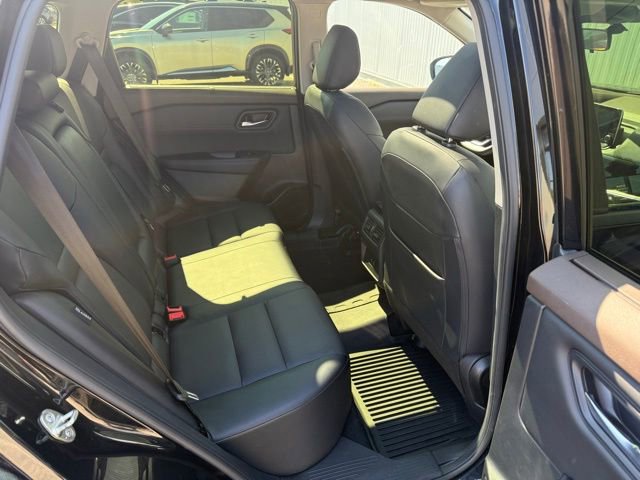 Certified 2023 Nissan Rogue SV w/ SV Premium B Package AWD/4WD image 28
