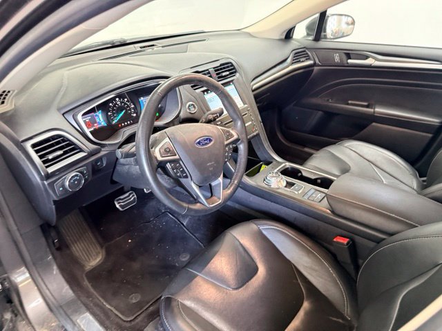Used 2017 Ford Fusion Titanium FWD image 14