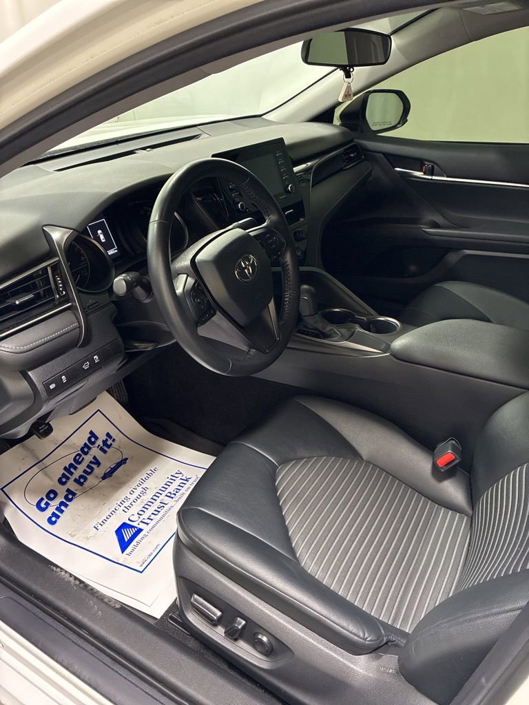 Used 2021 Toyota Camry SE image 12