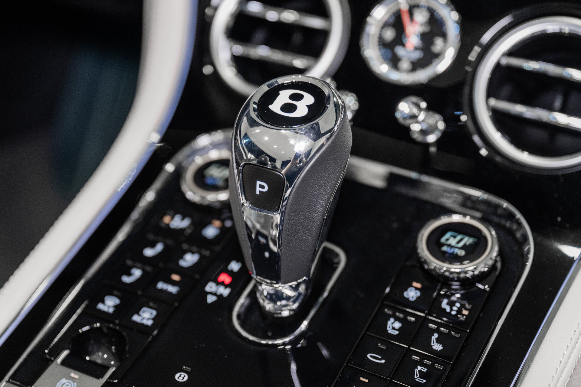 New 2026 Bentley Continental GTC AWD/4WD image 39