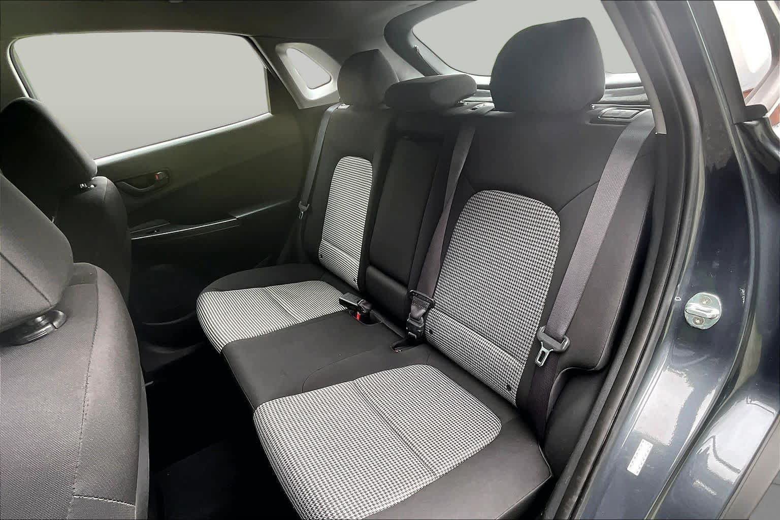 Used 2018 Hyundai Kona SE AWD/4WD image 20