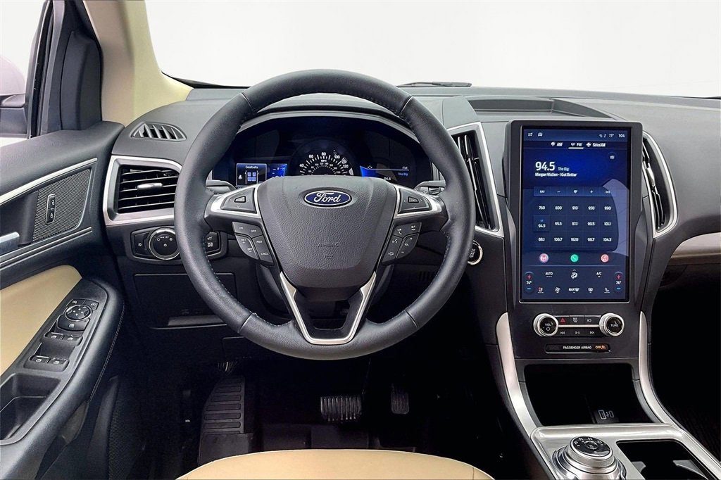 Used 2024 Ford Edge SEL w/ Convenience Package image 5