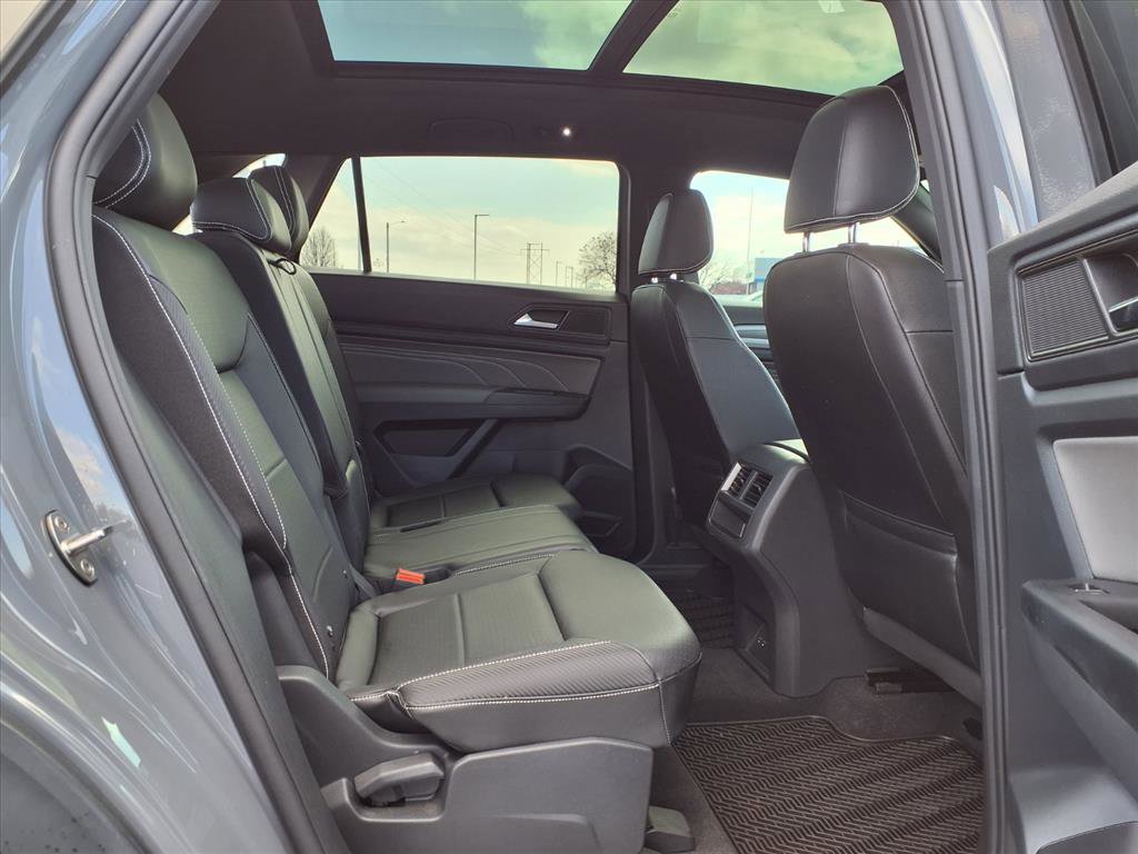 Used 2021 Volkswagen Atlas Cross Sport SE image 27