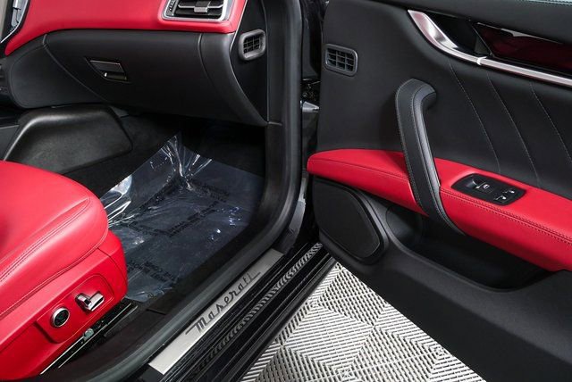 Used 2023 Maserati Ghibli Modena Q4 image 26