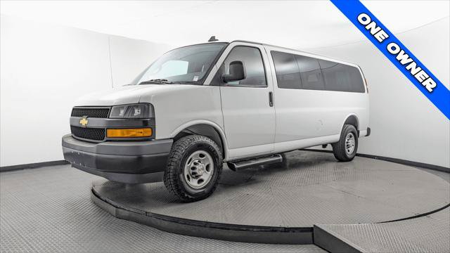 Used 2023 Chevrolet Express 3500 LS RWD image 2